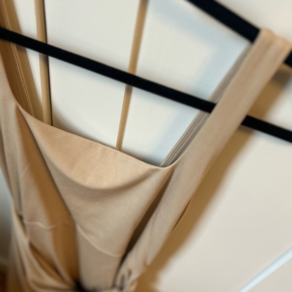 ✨ Aritzia Wilfred Saturn Maxi Dress Wrap Dress, Size Large in Cream - Picture 4 of 5